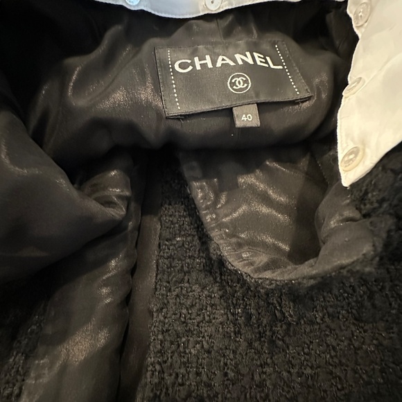 BLACK CHANEL JACKET - Picture 8 of 10
